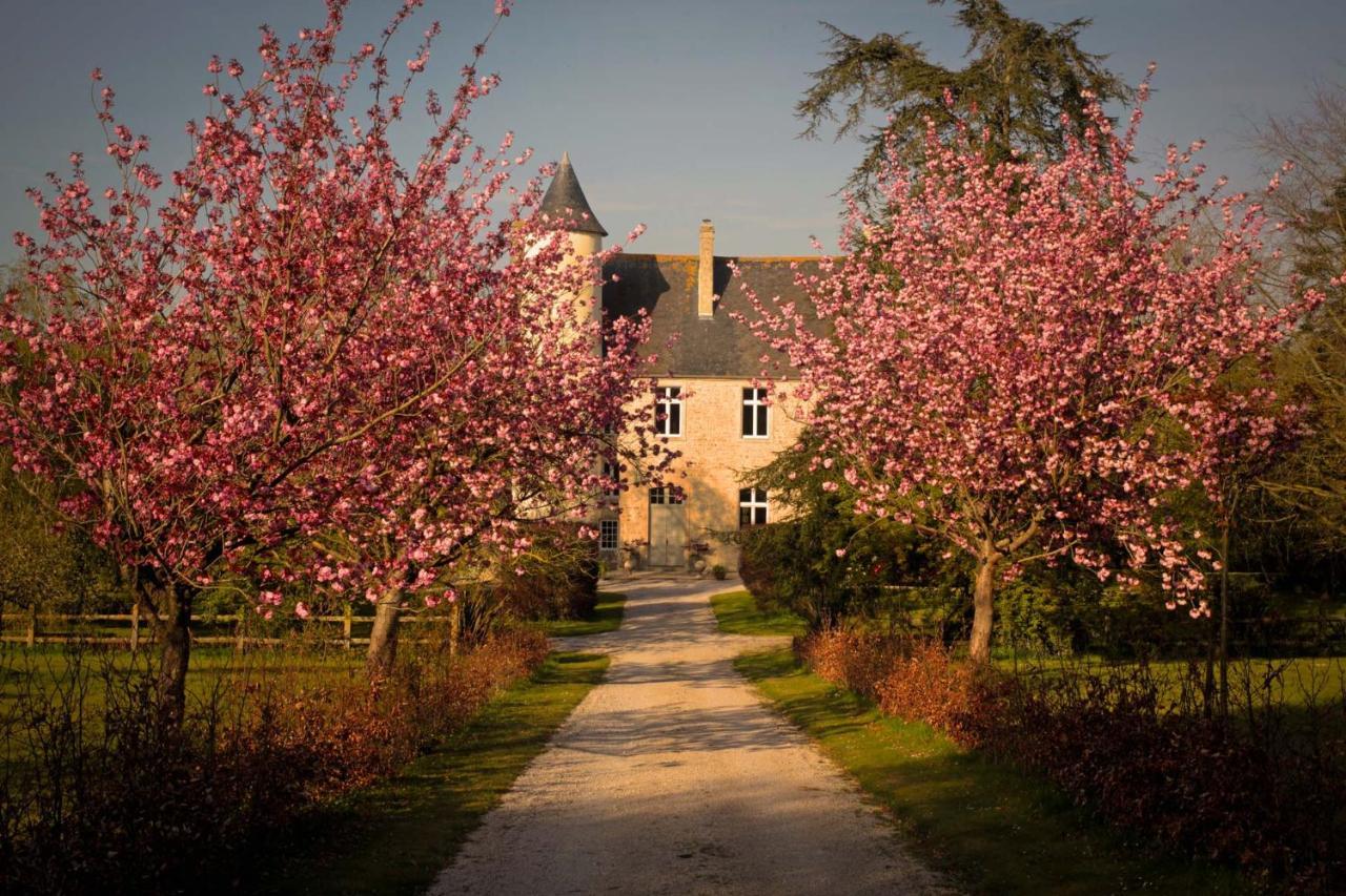Chateau De Monfreville Exterior photo
